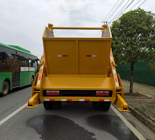 10_m³_skip_loader_garbage_truck-2