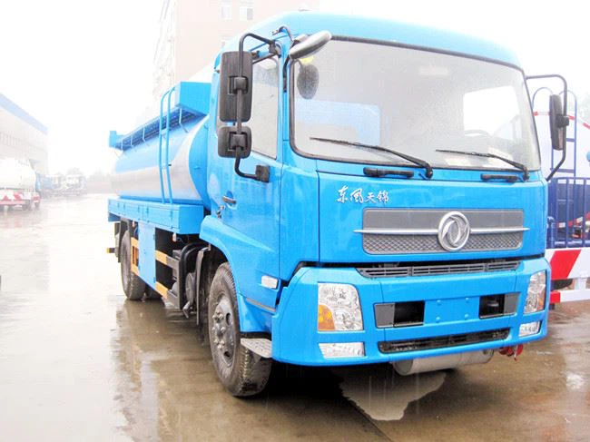 12000-liters-oil-tank-truck-dongfeng42af1f14-fc09-482a-95e7-37712e071382