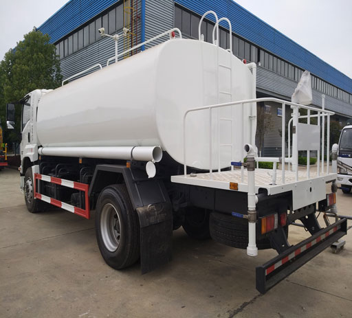 2024_new_isuzu_giga_15000l__water_sprinkler_truck-2