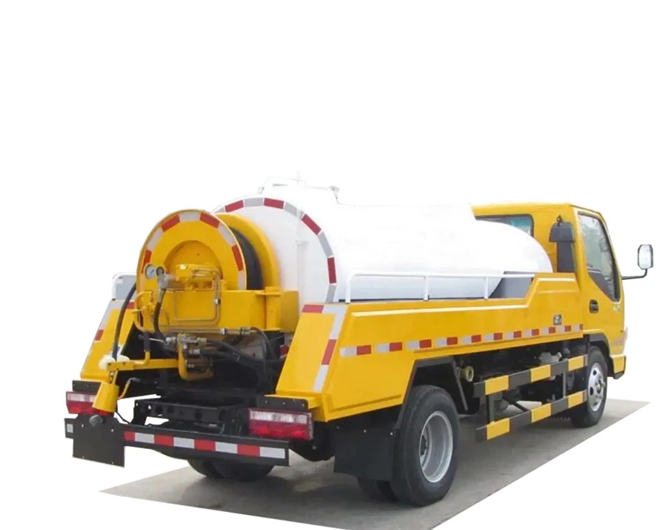 6-wheelers-12-cbm-sewer-jetting-truck43b23afc-fdd6-4d38-af49-e76a4b8138a9