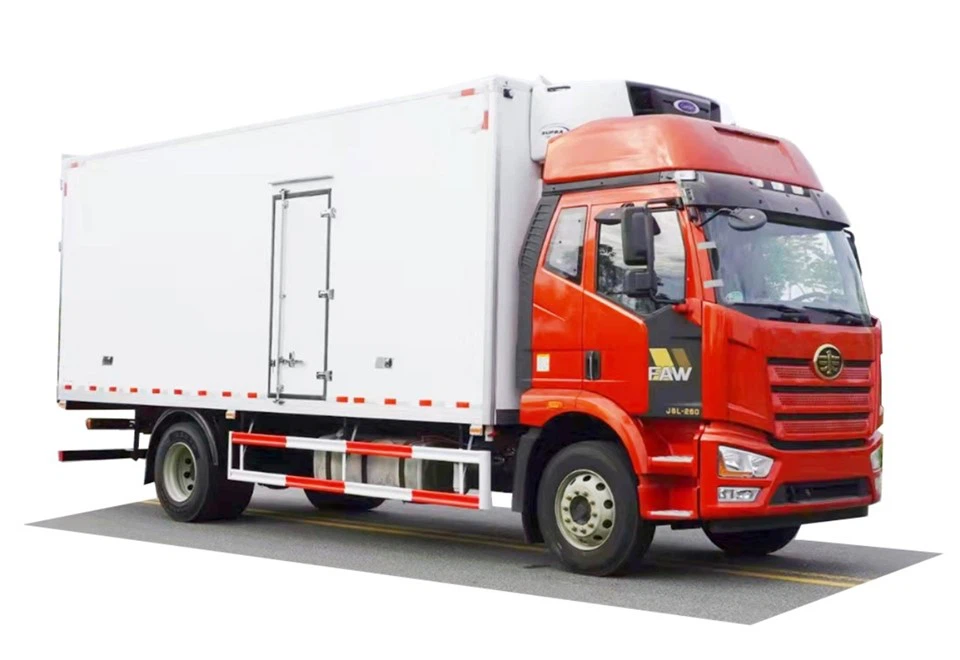 6-wheelers-46-cbm-refrigerated-truckfc48b12a-f9d2-4576-b8ce-b4481b6e6001