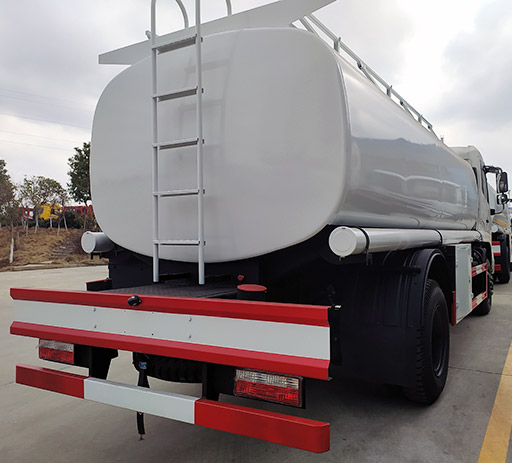 CLW_42_15000L_fuel_tanker_truck_factory_price-3