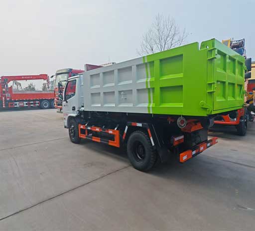 China_5ton_small_hook_lift_garbage_dump_truck-3