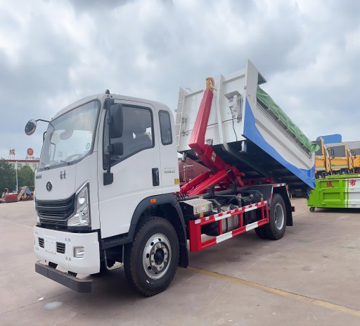 China_sinotruk_8cbm_hook_arm_dump_garbage_truck-1