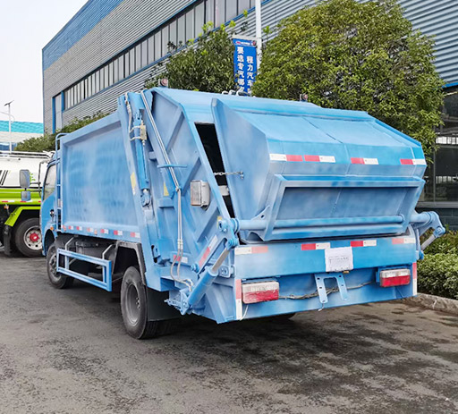 Dongfeng_10_m³compactor_garbage_truck-3