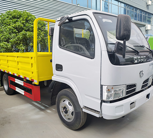 Dongfeng_5ton_small_cargo_truck-1