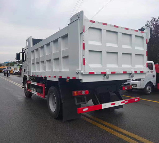 Euro_2_diesel_engine_shacman_L3000_42_20ton_dump_truck-3