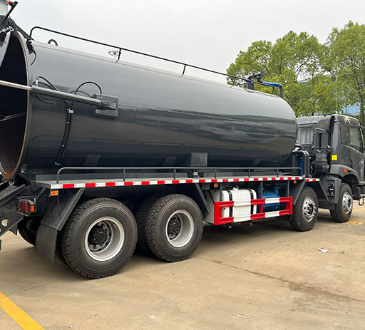 FAW_20m³_vacuum_sewage_suction_truck-2