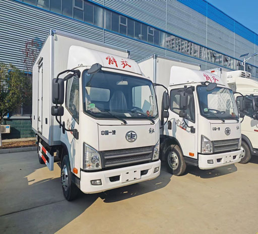 FAW_4.2m_refrigerator_truck-1