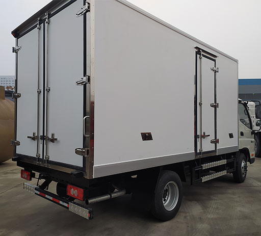 Foton_15m³_refrigerator_truck_for_sale-3