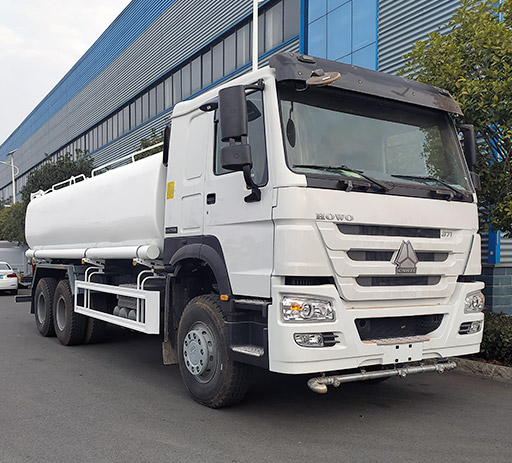 HOWO_20000l_capacity_fuel_tanker_truck_for_sale-1