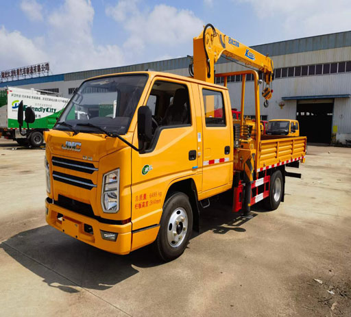 JMC_crew_cab_xcmg_3.2ton_truck_mounted_crane-1