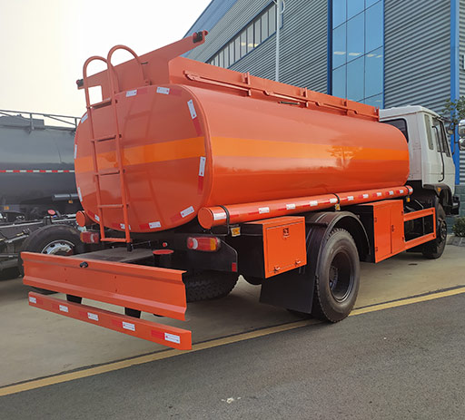 dongfeng_12000l_10ton__loading_capacity__oil__truck-3