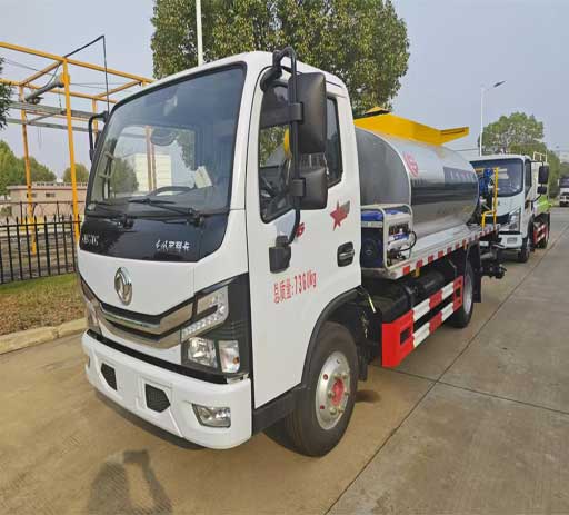 dongfeng_5cbm__bitumen_distributor_truck-1