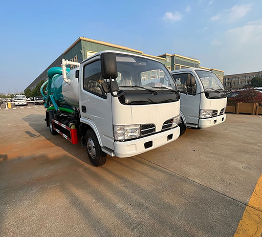 dongfeng_5m³_vacuum_sewage_suction_truck-1