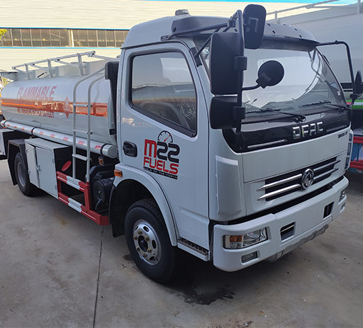 dongfeng_8000L_petrol_tanker_for_sale-1