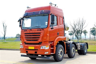 high-roof-double-sleeper-medium-truck-bodyf58457e0-8548-4975-b922-9c85e7c63b65