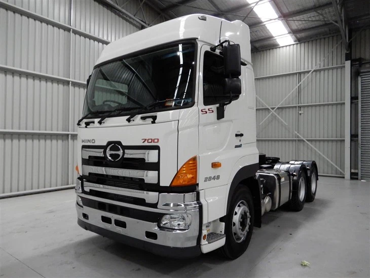 hino-420hp-6x4-tractor-truck-euro-4940902cf-ab58-41e5-9efa-4ebf62720920