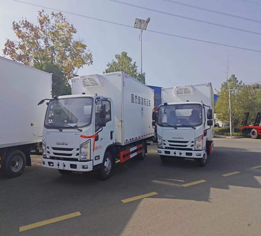 isuzu_medical_waste_refrigerator_truck-1