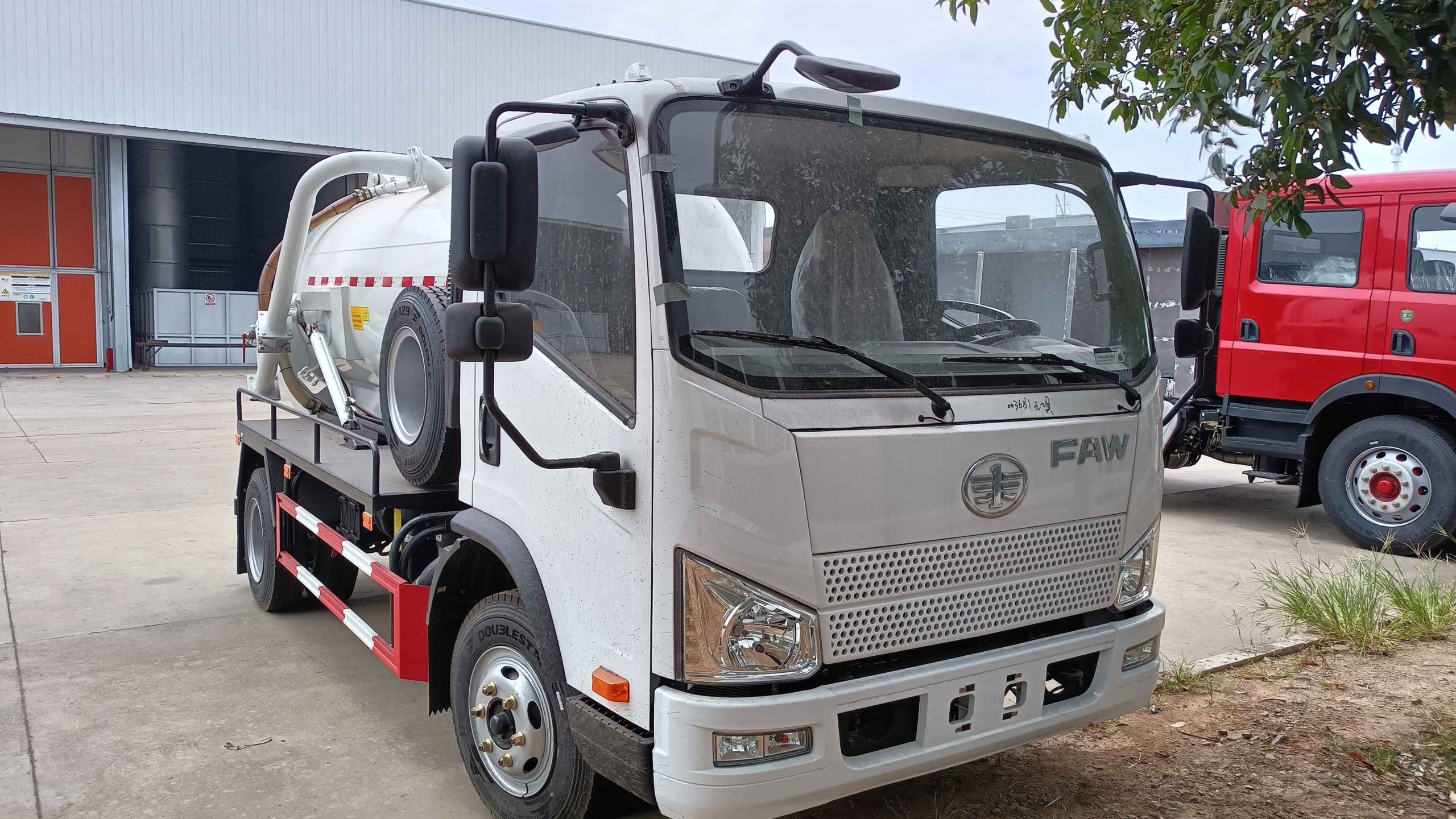 FAW Lquid Waste Removal Sewer Truck (4)