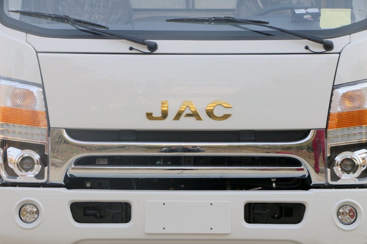 19 CBM Refrigerated Truck for Food Delivery 16 19 CBM Refrigerated Truck for Food Delivery 16