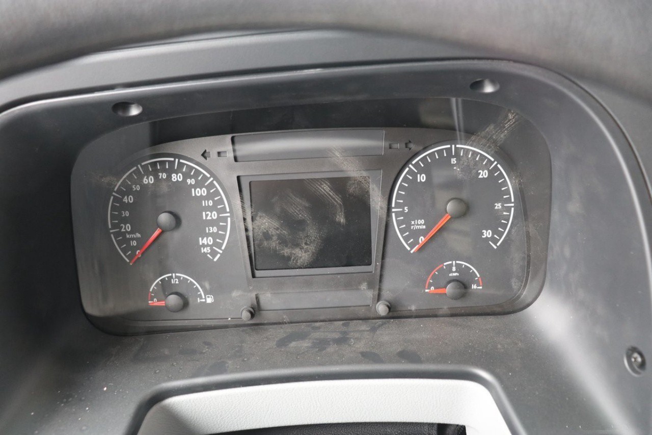 8 Wheelers 69 CBM Refrigerated Truck 16 8 Wheelers 69 CBM Refrigerated Truck 16