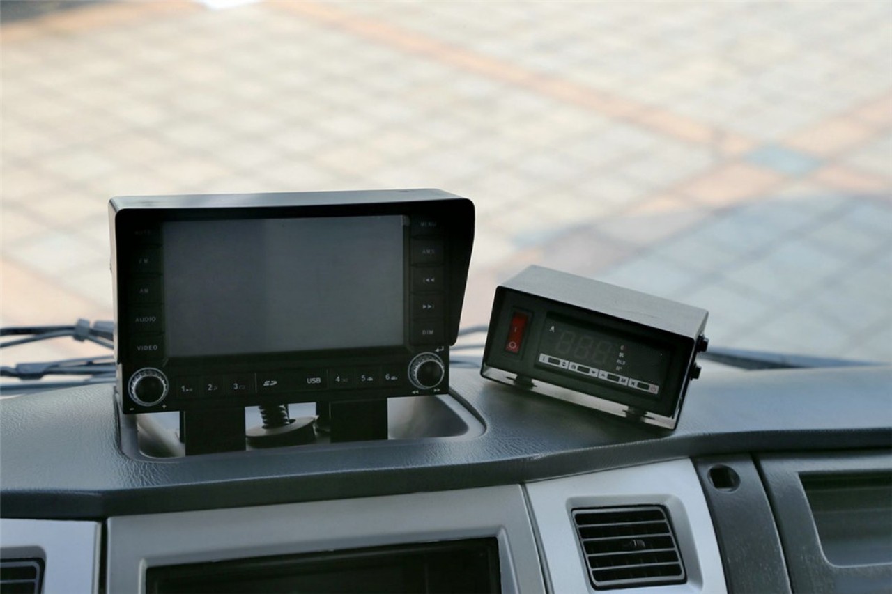 6 Wheelers 37 CBM Refrigerated Box Truck 13 6 Wheelers 37 CBM Refrigerated Box Truck 13